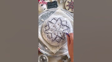 Do you see snowflake or Christmas trees? ❄️🎄 sourdough bread scoring