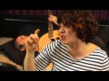 Capture de la vidéo Melanie Pain - Girls And Boys (Froggy's Session)