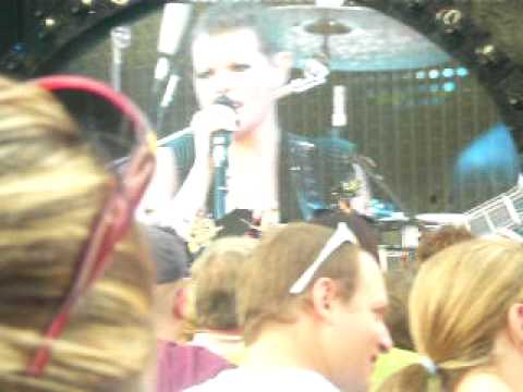 The Dixie Chicks - Live St.Louis 2010 - Long time ...