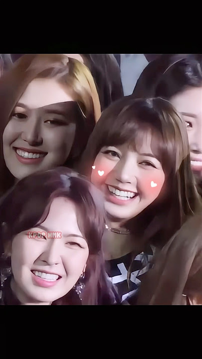 Lisa Said 'Ehee' Making Other Idols Can't Stop Laughing 😊😄 #blackpink #kpop #lisa #jungkook #laugh