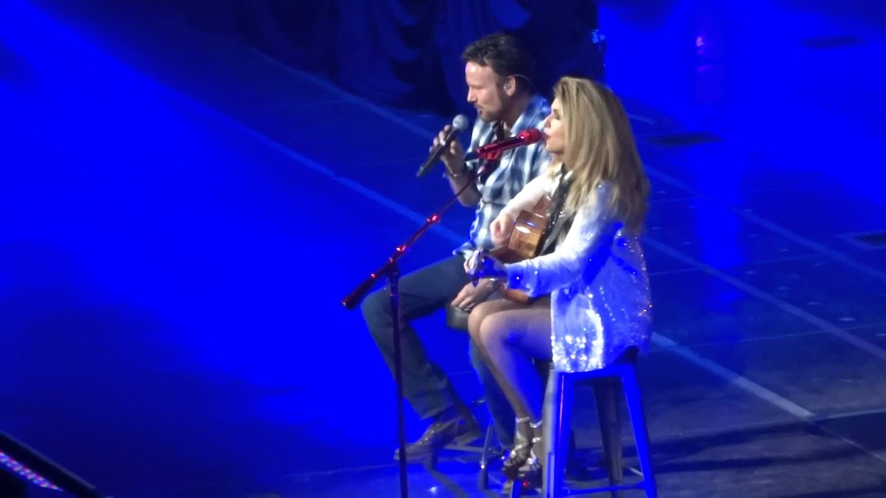 Shania Twain You're Still The One ft. Corey Hart 10/09/2015