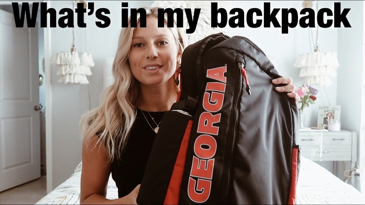 WHATS IN MY BACKPACK  Senior year 2019