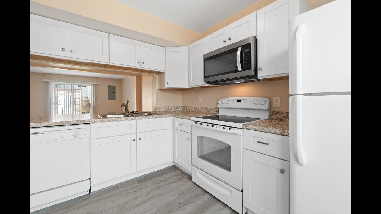 JUST LISTED ROSEMONT FOREST 239,900 1448 Sangaree Drive Virginia