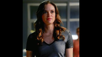 Barry apologizes to Iris but not Caitlin? 👀 #theflash #barryallen #shorts