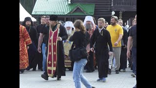 Крестный ход. Ганина Яма. Монастырь в честь Святых Царственных Страстотерпцев.