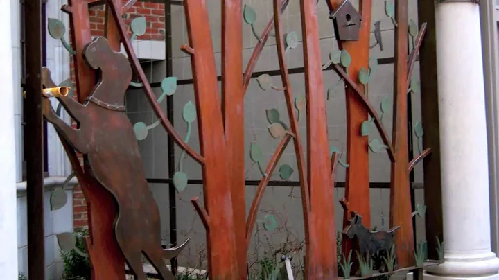 Philadelphia Menagerie Brings Nature to the City