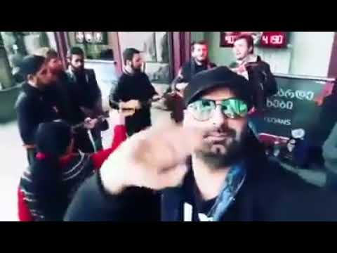 მაგარი ბიჭები ლამაზი შესრულებით