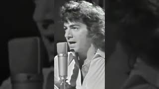 &quot;Cracklin&#39; Rosie&quot; - Neil Diamond LIVE (Shorts)