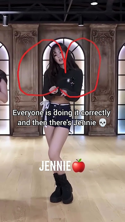Jennie made an apple 🍎 💀 #jennie #funny #fypviralシ #ytshorts #blqckpink #blink @jennierubyjane