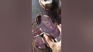 Cắt cục phôi gỗ sưa đỏ vân siêu hiếm làm vòng cho anh khách  - 0971855886