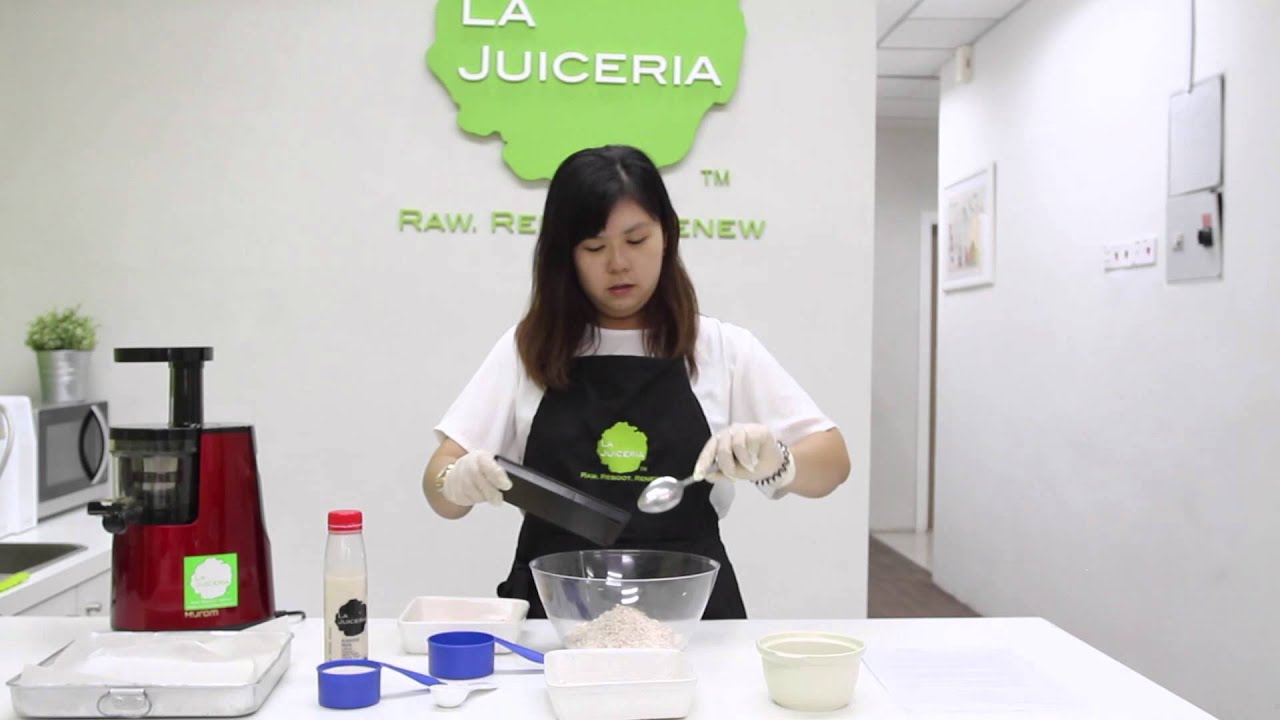 Flourless Cookie Recipe with Excess Almond Pulp from Hurom Slow Juicer