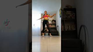 Reina leona @Esteman TikTok challenge hula hoop dance HULADANS baile con aro dance