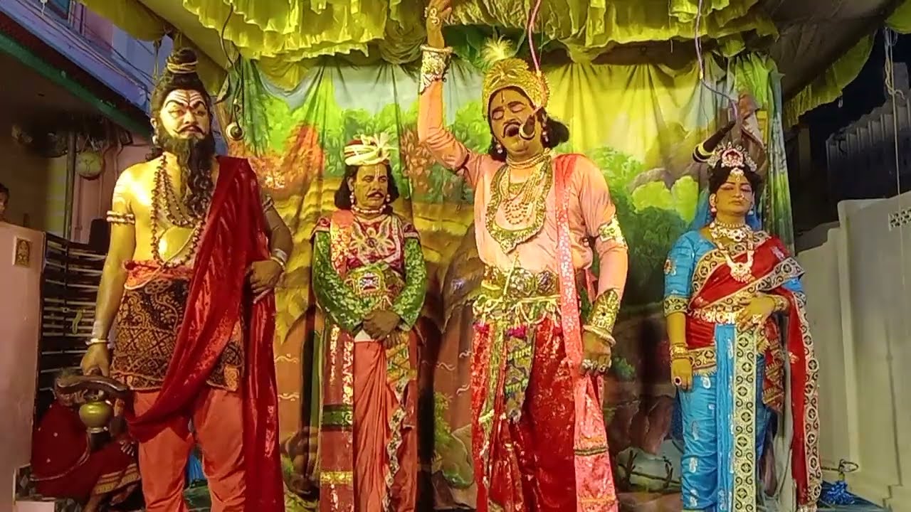 హరిశ్చంద్ర వేట శీను ఆనందపురం అగ్రహారం ప్రోగ్రాం. విశేషమైన నటరా చతురతతో విశ్వామిత్ర ముళ్ళపూడి .