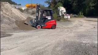 Frontstapler Mit Schaufel Am Mast Im Einsatz