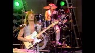 Yes - Into The Lens