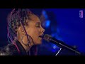 Alicia Keys - Try Sleeping With A Broken Heart Live