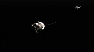 Soyuz TMA-17M Docking (time lapse)