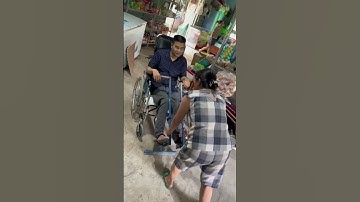 Nghị lực phi thường của chàng trai bị liệt tứ chi suốt 12 năm qua