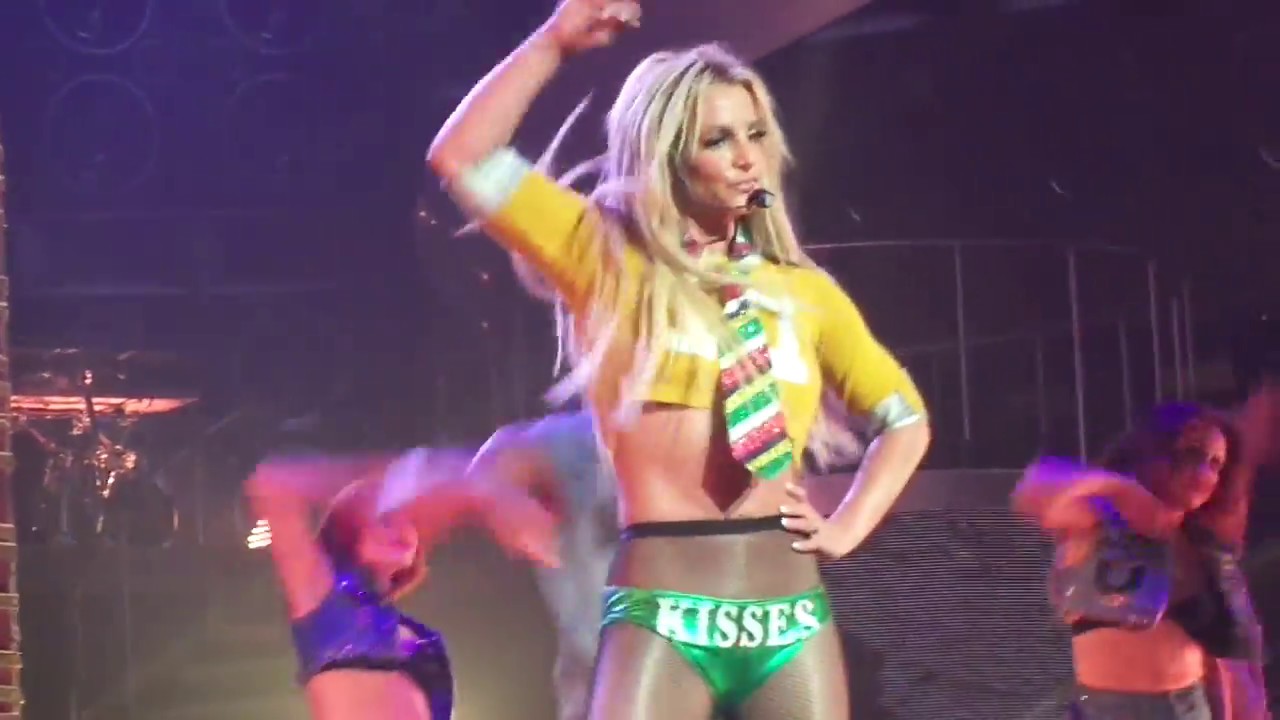 Me Against The Music Britney Spears Piece Of Me Las Vegas June 25 2016 Youtube