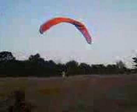 something wrong with this wing. (Video021.mpeg) for September 25, 2007, 03:29 PM