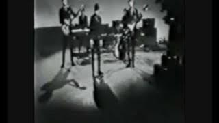 The Swallows- Seh Kelang Pake Kanchana ( Gelang yang di pakai temannya)