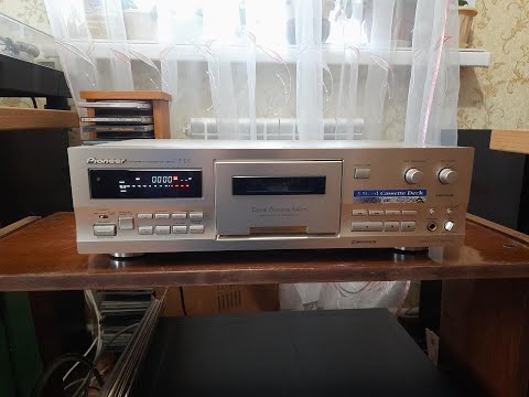 Кассетная дека Pioneer T-D7  демонстрация работы, калибровка.