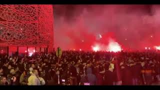 PSG fans set of flares, go crazy before Champions League game