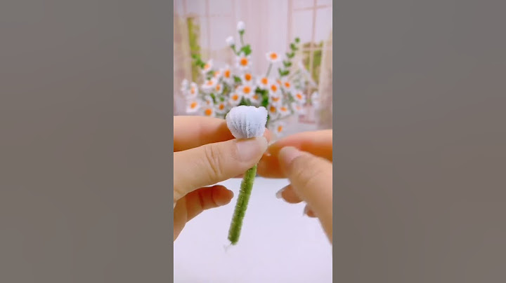 Handmade diy pipe cleaner daisy flower #diyflowers #diy #craft #diy #handmade #handmadegifts #gift