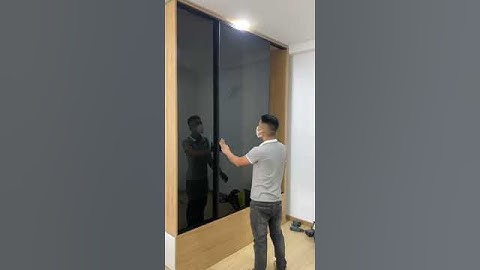Cửa lùa cánh kính tủ áo nhôm slim màu đen | Housef #shorts