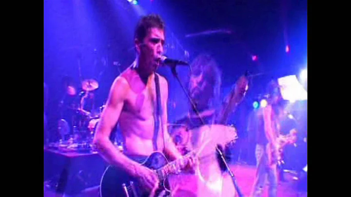This is England (Ralph Jones live with "The Strumm...
