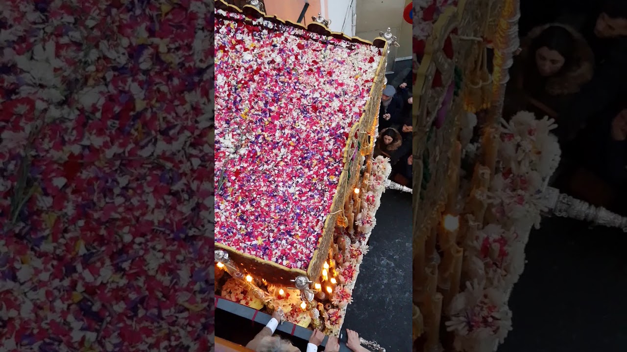 Macarena por Sales y Ferré, Cristo de Burgos 2018