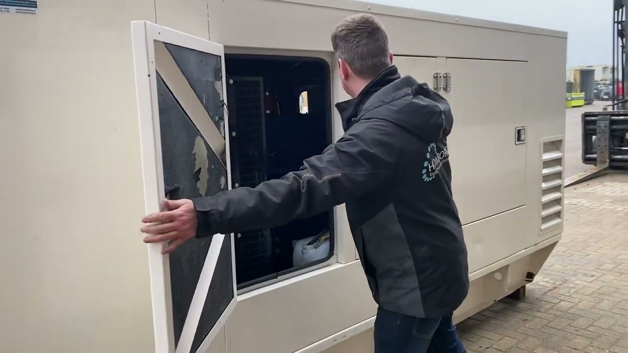 Perkins 1300 Serie FG Wilson 175 kVA Silent generatorset stocknr 5228