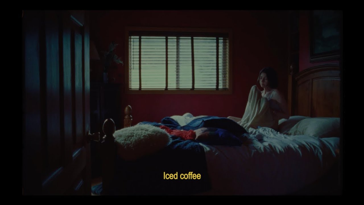 Mira Anna Shoemaker - Iced Coffee (Official Lyric Video) en YouTube Mira Anna Shoemaker - Iced Coffee (Official Lyric Video) en YouTube