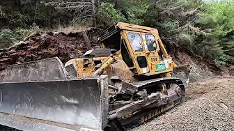 Terrible Job! Dozer s̄r̂āng pī bn yxd k̄heā -terrible job