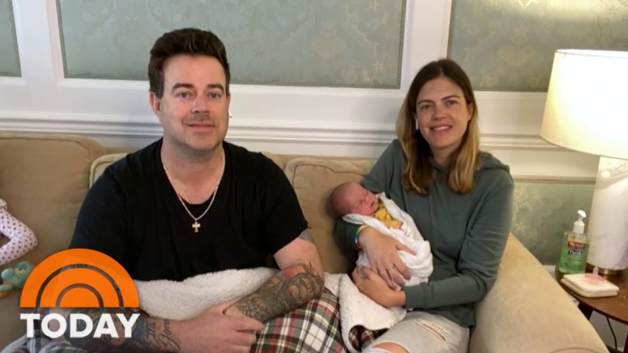 Carson And Siri Daly Introduce New Baby Goldie To TODAY Viewers Live | TODAY - YouTube