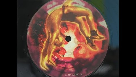 Snap - Rhythm Is A Dancer extended version 1992 - music had a purpose in life and optimistic it was.