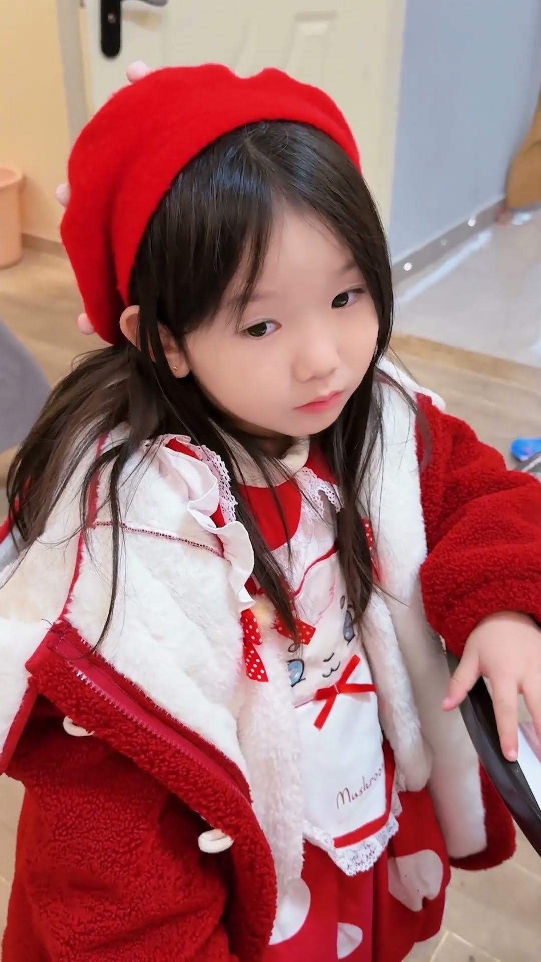 原来只有天使知道COCO想要什么。#angel #shorts #clown #小丑 #超人不会飞