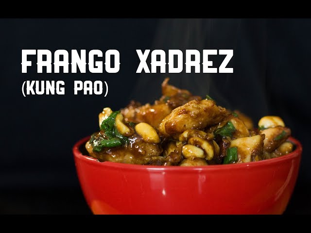 Frango Kung Pao. Comida tradicional chinesa. Frango xadrez. Vista