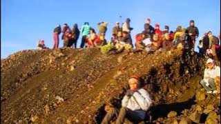 Grant Dégueulasse - Choice Is Yours (Trekking Mt. Rinjani, Lombok, Indonesia)