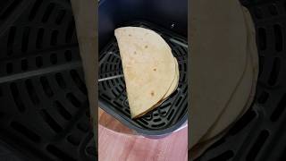 Air fryer ham and cheese quesadilla 🧀🌮 Cosori dual blaze #easyrecipe  #airfryerrecipes #airfryer
