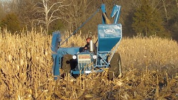 Ford 1 Row Corn Picker Sheller