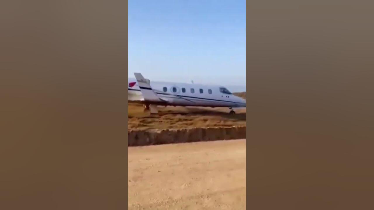 private jet emergency landing👀👀 YouTube