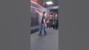 Tiger Shroff dance in CultFit, Punjabi Bagh