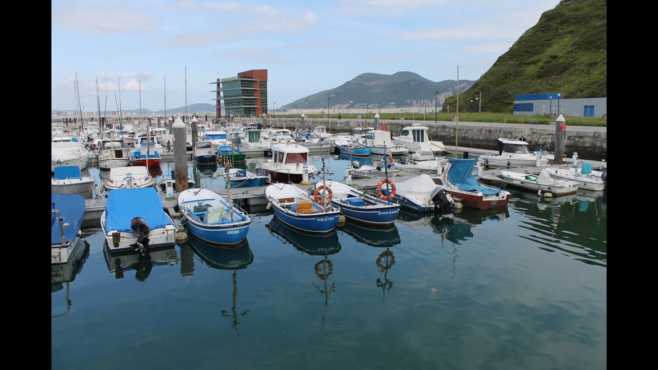 Playa y Puerto de Laredo