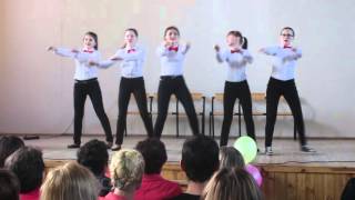 Девчонки :) Танец на День Учителя ! Девчонки :) Танец на День Учителя !