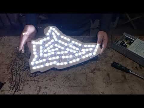 مجسم لكوتشي بلاستيك اكريليك   