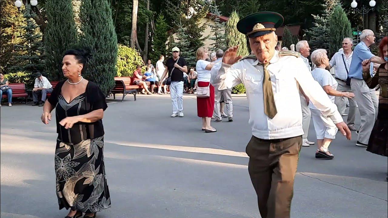 цыганочка. цыганка на коляду. цыганочка с выходом из клипа. костюм цыганки на колядки. светлана карлина цыганочка.