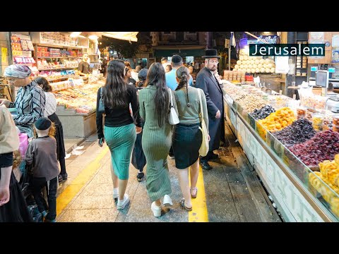 Jerusalem by Night. An Incredible Stroll Through the City Streets
