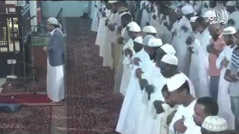 تلاوة ب صوت جميل لشاب اليمني  القارئ  يوسف الأغبري وهوا يام المصلين في السودان