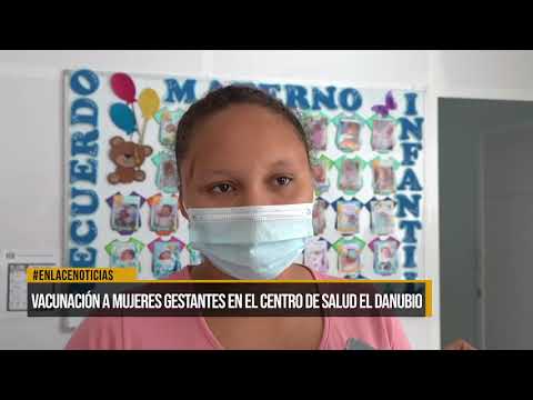 Vacunación a mujeres gestantes en el centro de salud El Danubio